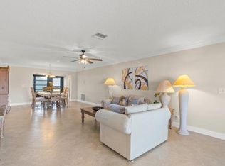 9780 Pecan Tree Dr APT A, Boynton Beach, FL 33436