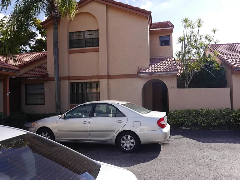 6558 NW 172nd Ln — Photo 10