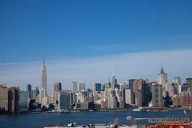 Rented by aptsandlofts.com