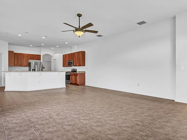 1341 Salmonberry St — Photo 22