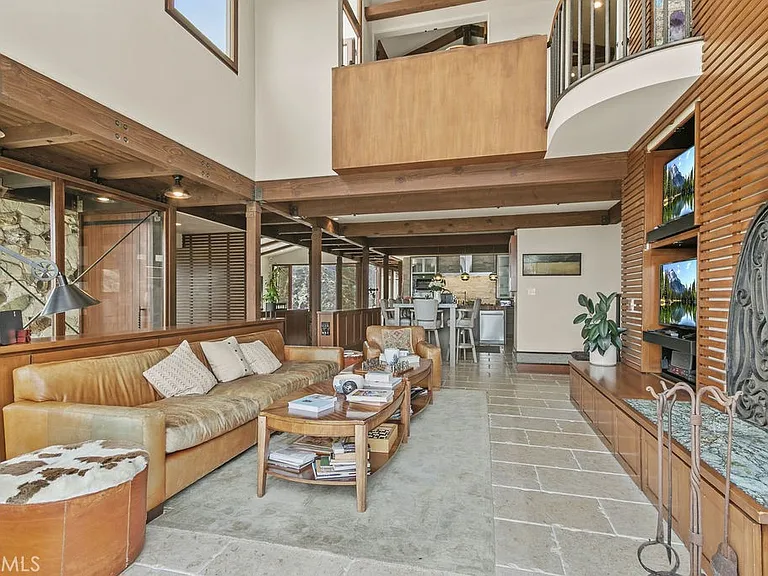 345 Emerald Bay — Photo 29