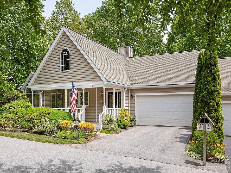 1st image of 117 Carriage Walk Ln