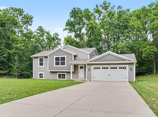 3141 Valley Vista Dr, Allegan, MI 49010