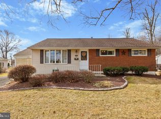 624 Winding Rd, Hatboro, PA 19040