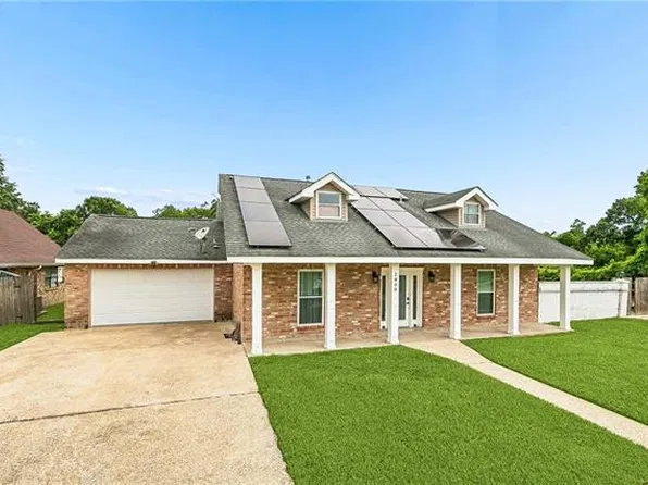 2808 Acorn Dr, Violet, LA 70092