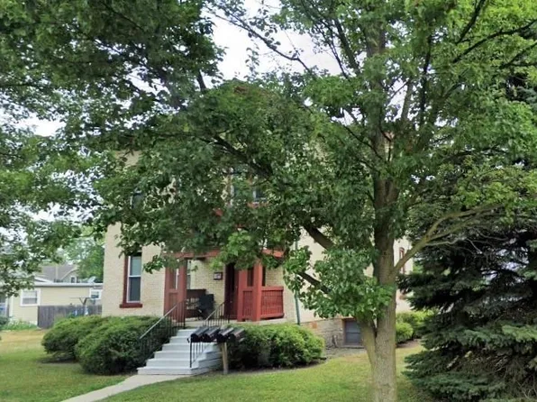 1009 9th St, Bay City, MI 48708