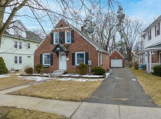37 Morton St, West Springfield, MA 01089