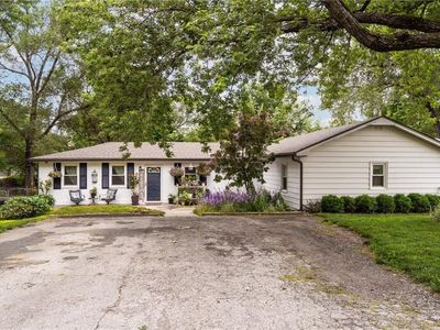 118 S Village St, Tonganoxie, KS, 66086