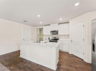 70013 MISTY LAKE Court, Yulee, FL 32097