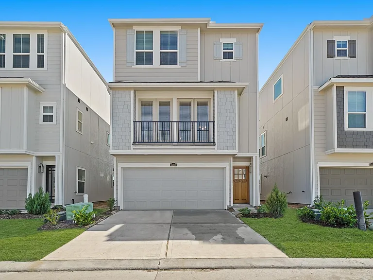 13305 Moncloa Dr — Photo 1