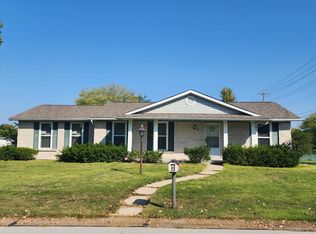 1 Country Farm Blvd, Saint Peters, MO 63376