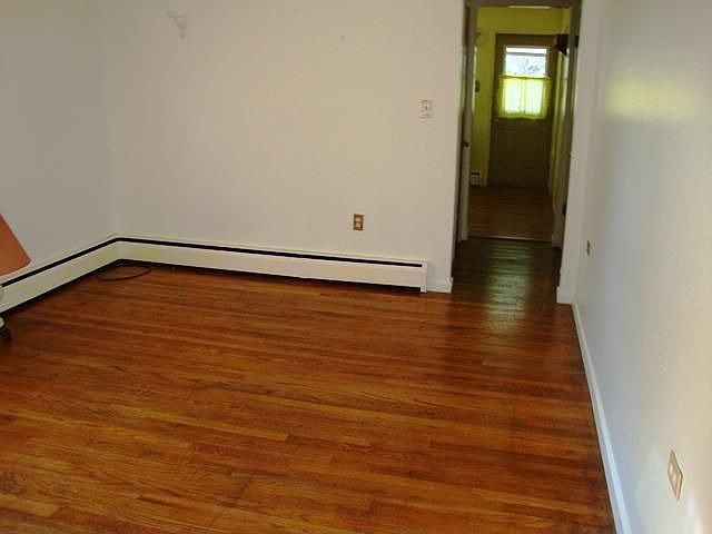 2nd image of 105 Iowa Ave