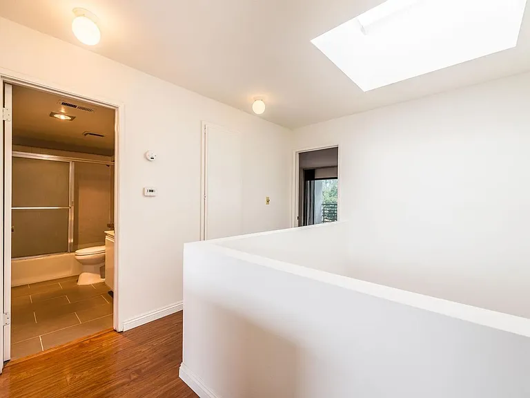 818 N Monterey St #19 — Photo 6