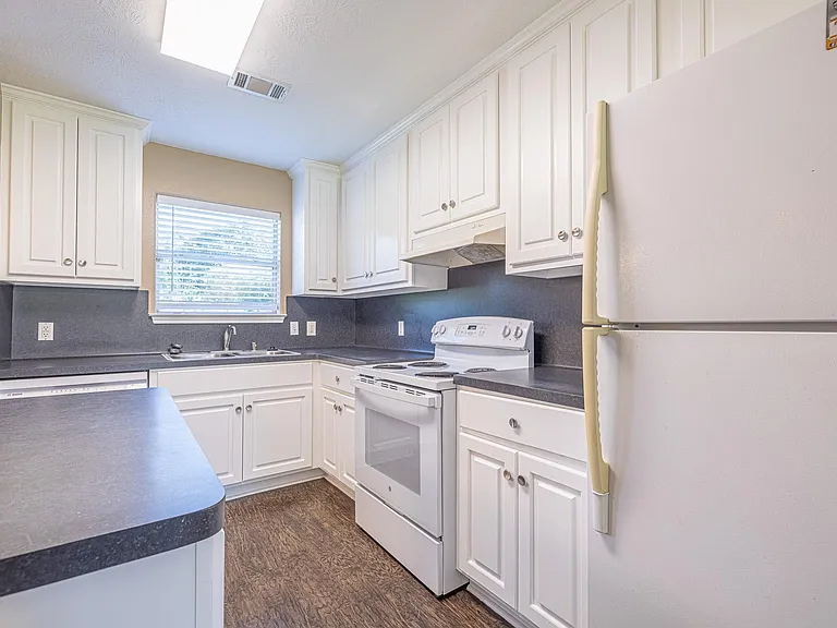 16381 Many Trees Ln — Photo 6