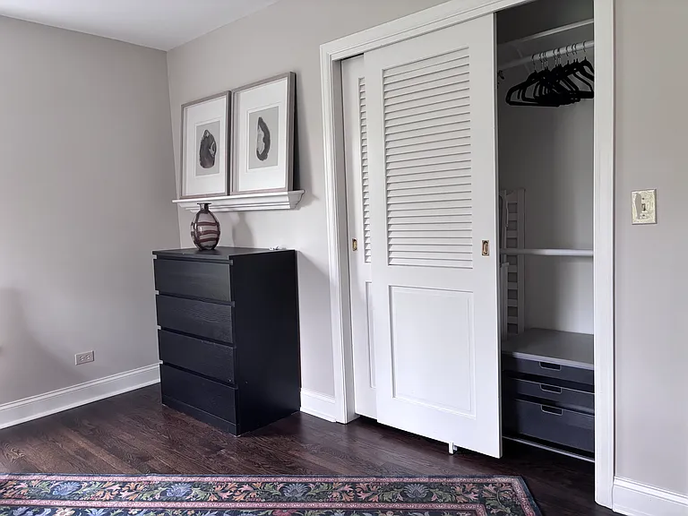 1500 N Western Ave — Photo 28