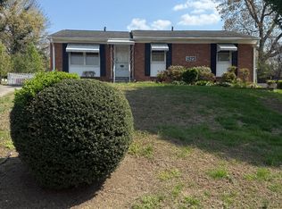 1923 Belcrest Dr, Greensboro, NC 27406