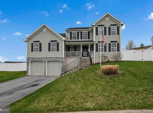 16 Ridge Vista Dr, Pine Grove, PA 17963
