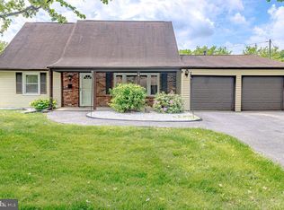 7 East Ct, Willingboro, NJ 08046