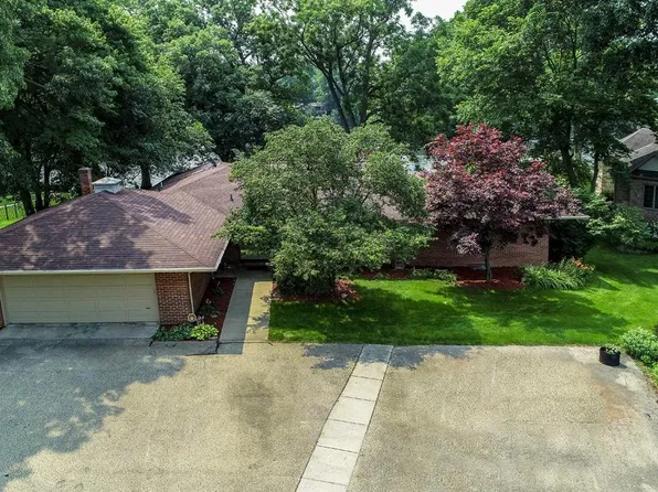 23146 Greenleaf Blvd, Elkhart, IN 46514