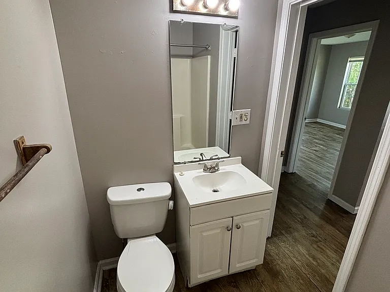 309 Clark St #B — Photo 7