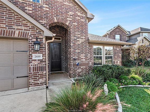 2nd image of 2619 Hailes Ct