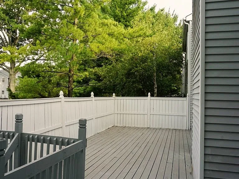 623A Rose Hollow Dr — Photo 10