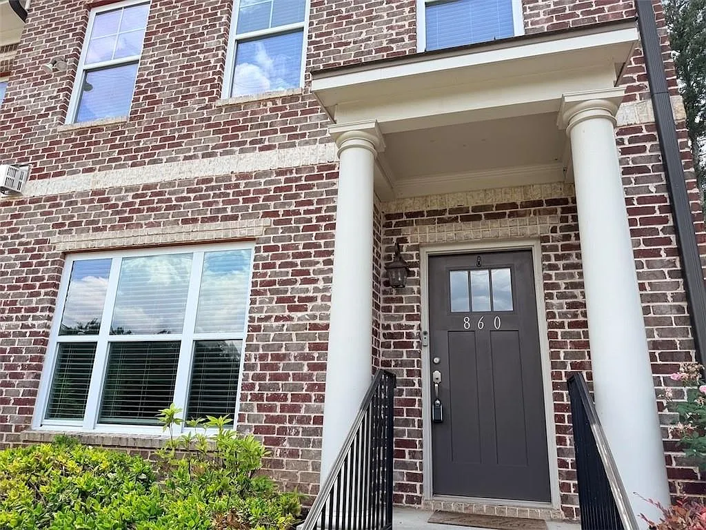 3 bed, 2.5 bath, 1822 sqft, $2,900 — Photo 2