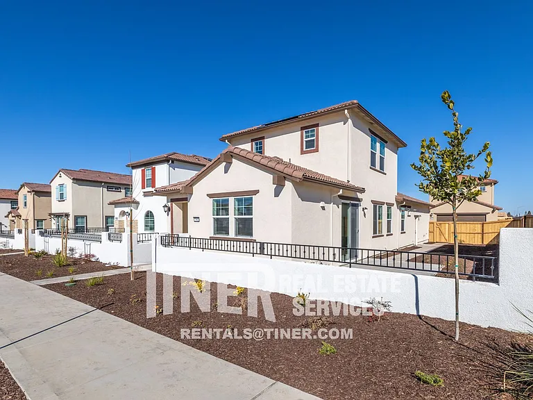 7941 Titan Dr — Photo 6