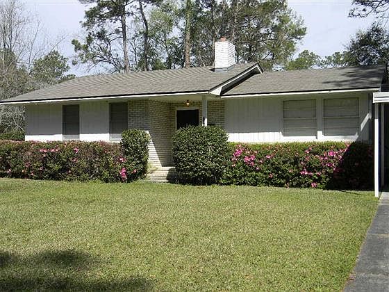 1st image of 714 Holly Dr