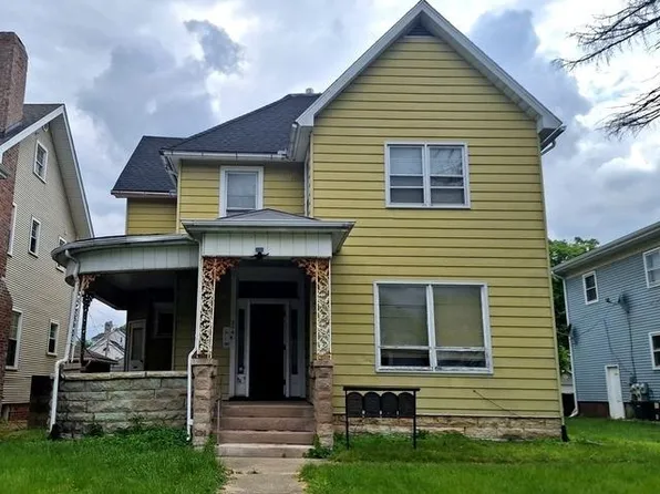 214 S Bloomington St, Streator, IL 61364