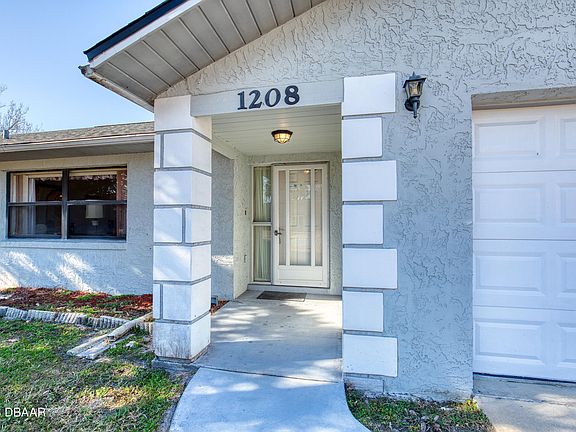 5th image of 1208 Mardrake Rd