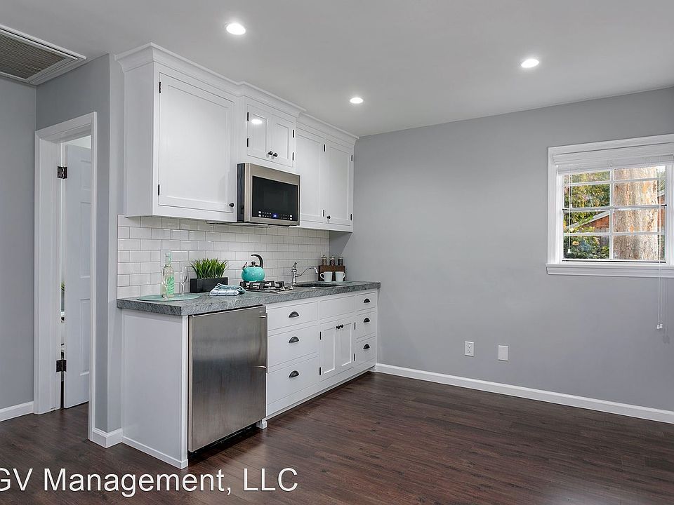 1st image of 101 W Bonita Ave