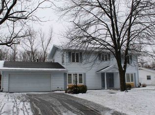 4922 Galway Dr, Fort Wayne, IN 46815