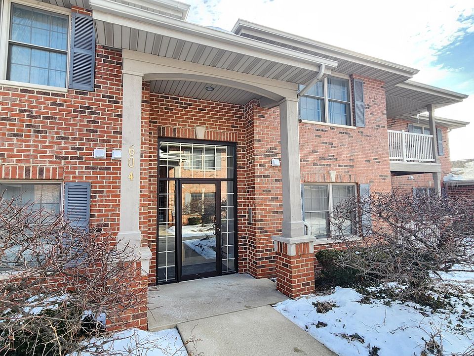 1st image of 604 Cambridge Ct Unit 2-A