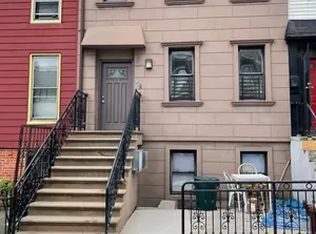 77 Adelphi St, Brooklyn, NY 11205