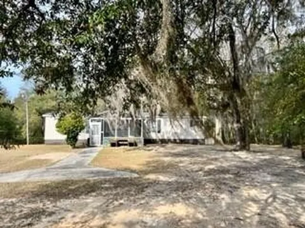1223 Benton Rd, Summerton, SC 29148