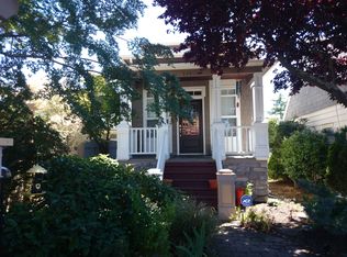 3245 NW 60th St, Seattle, WA 98107