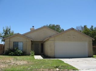 2558 E Avenue J2, Lancaster, CA 93535