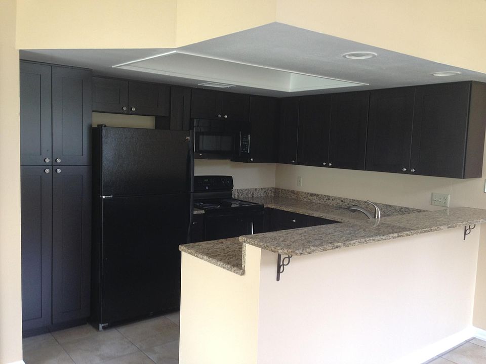 Kitchen - Pantry Cabinet