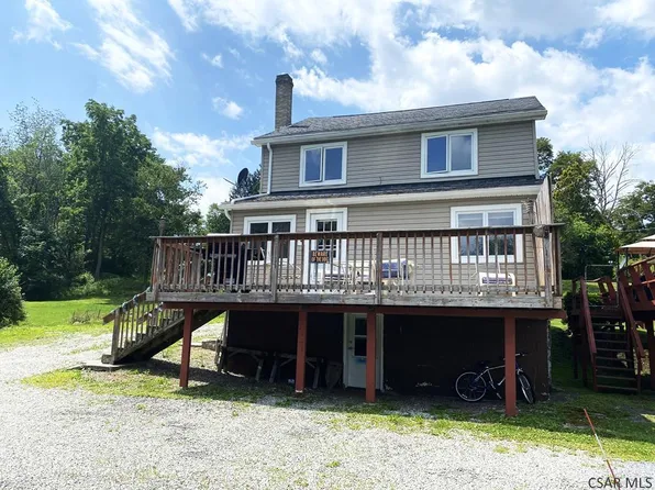 137 Vine St, Windber, PA 15963