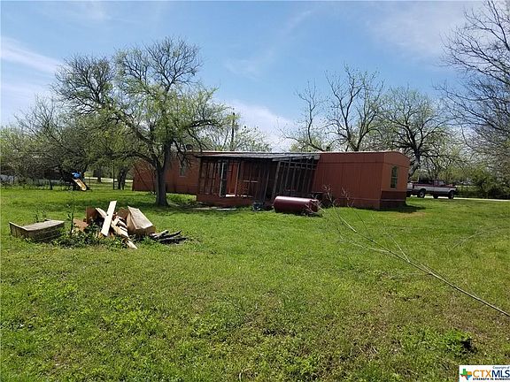 2nd image of 441 Country Acres Dr