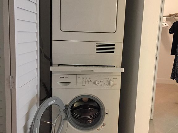 HE washer and dryer in unit - Bosch