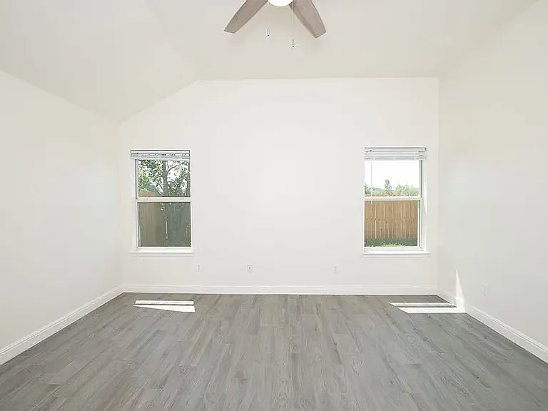 4711 Topaz Ln — Photo 6