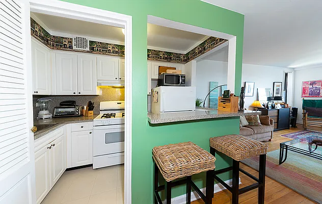 Sold by Foxworth Realty | media 2