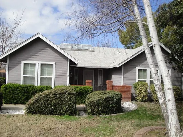 1252 Meadow Ave photo 1