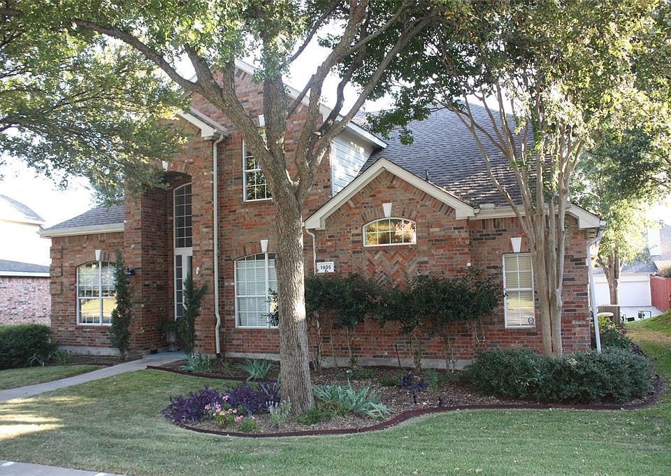 1st image of 1905 Landridge Dr