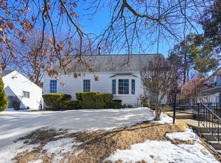 170 Gailmore Dr, Yonkers, NY 10710