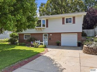 12129 N St, Omaha, NE 68137