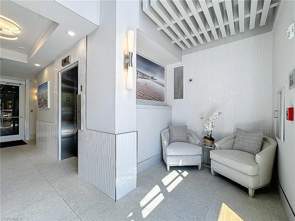 3 bed, 2.0 bath, 1734 sqft, $14,000 — Photo 4