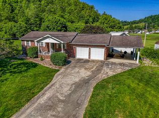 73 Bill Fannin Rd, West Liberty, KY 41472